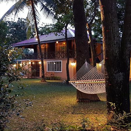 Stay Amare Villa Maria 1 Bacolod Bagian luar foto