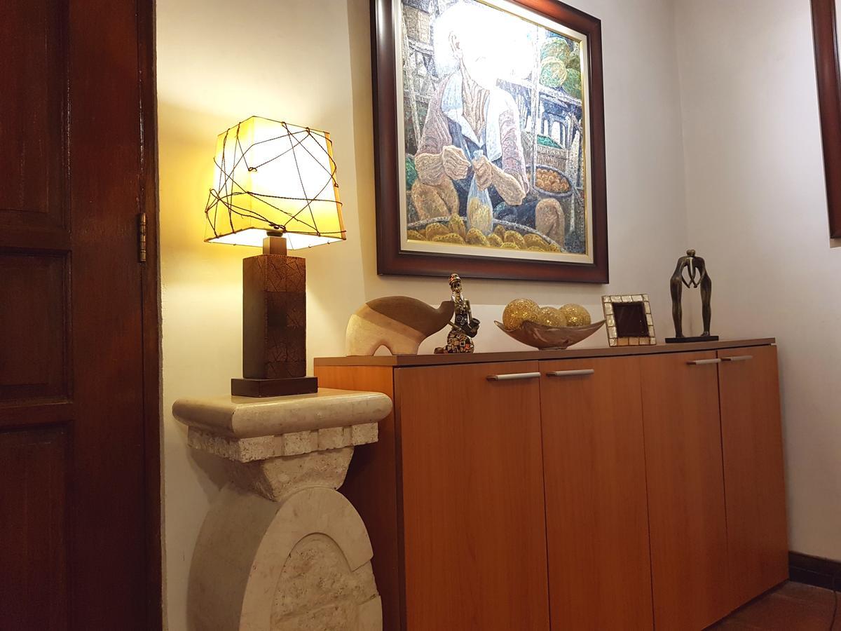 Stay Amare Villa Maria 1 Bacolod Bagian luar foto
