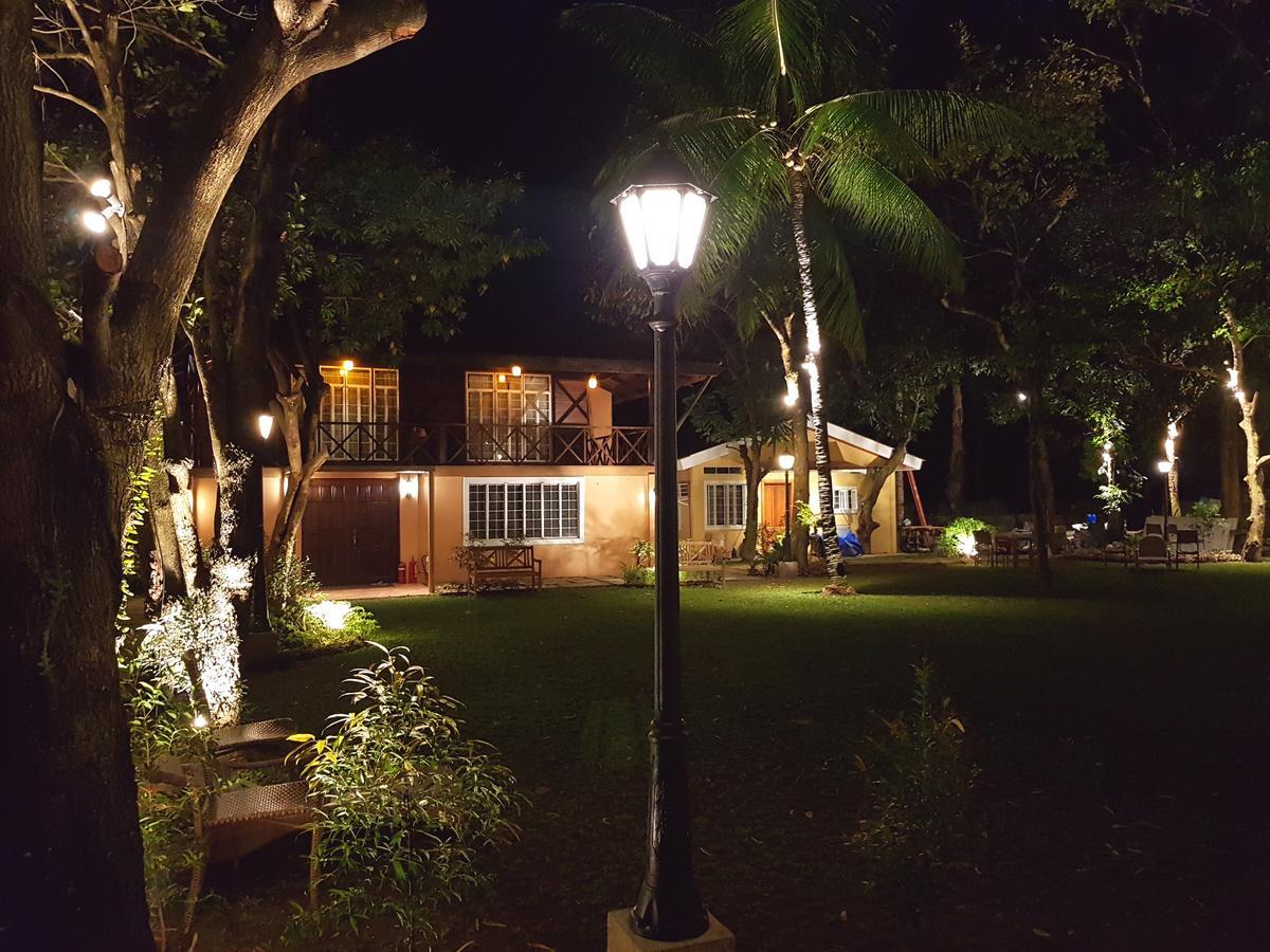 Stay Amare Villa Maria 1 Bacolod Bagian luar foto
