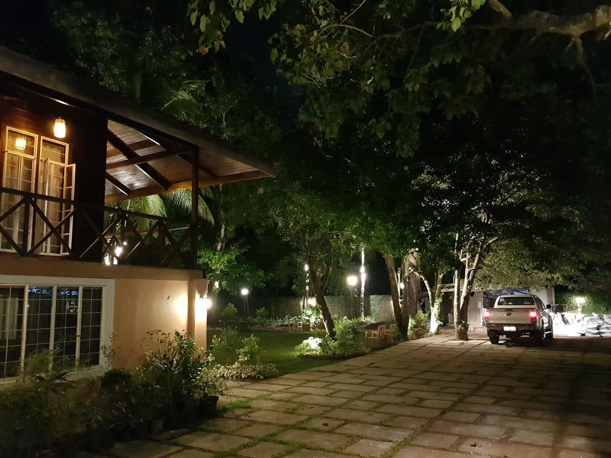 Stay Amare Villa Maria 1 Bacolod Bagian luar foto