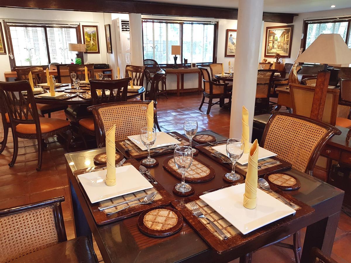 Stay Amare Villa Maria 1 Bacolod Bagian luar foto